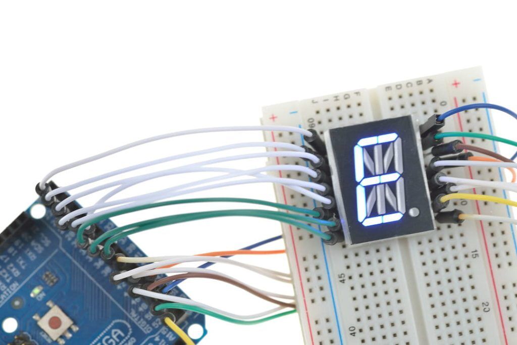 16 Segment Display Mastery: A Hands-On Guide with ARDUINO