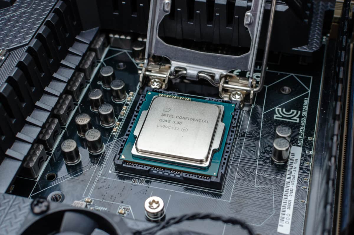 Microprocessor vs Microcontroller vs Microcomputer | Jaycon